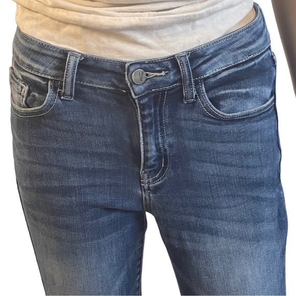 Kancan Skinny Jeans with Raw Edge Leg Openings - Picture 3 of 11